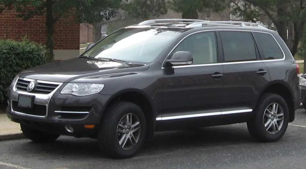 Volkswagen Touareg 2008 | IFCAR | Public domain | commons.wikimedia.org