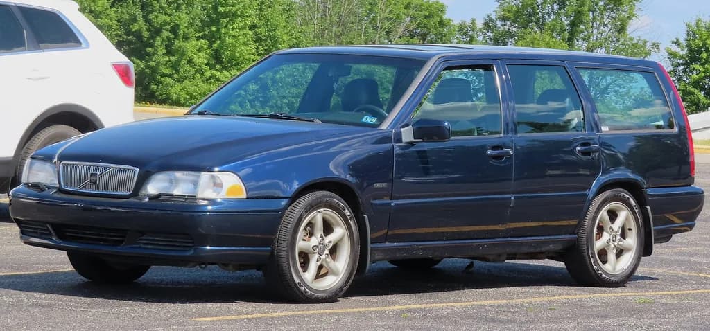 Volvo V70 1997 | MercurySable99 | CC BY-SA 4.0 | commons.wikimedia.org